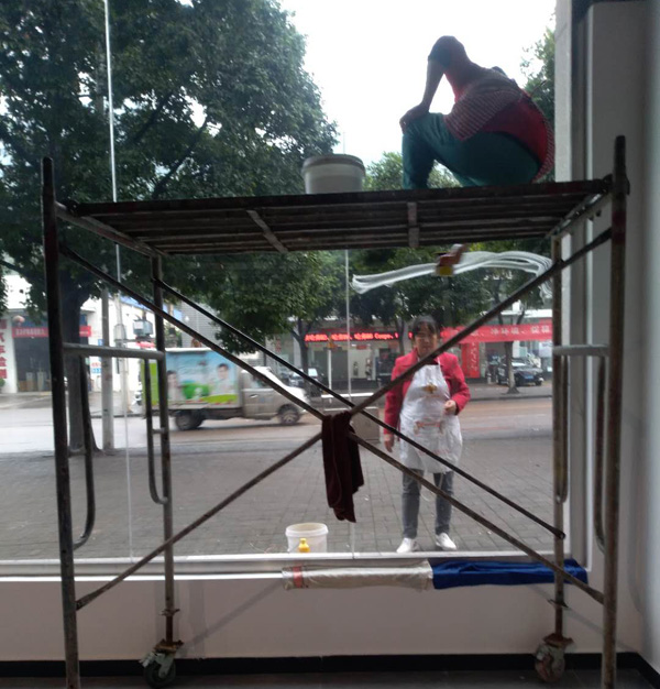 2018年10月9日京东汽车商贸​保洁由重庆美万家保洁服务有限公司承接并保值完成，取得甲方领导肯定及好评！