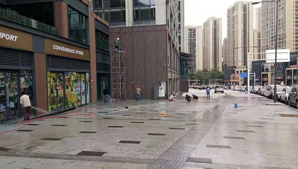 2018年10月13日长江之星外围清洗由重庆美万家保洁服务有限公司承接并保值完成，取得甲方一致好评！
