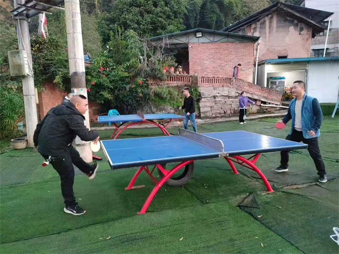 “个人的力量是有限的，团队的力量是无限的”