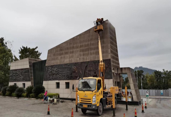 2023年3月18日重庆三峡学院外墙清洗服务由重庆美万家保洁服务有限公司万州分公司承接,并圆满完成任务,我们在细节中追求完美,正好你需要,刚好我专业,让客户每一分钱都花到刀刃上。