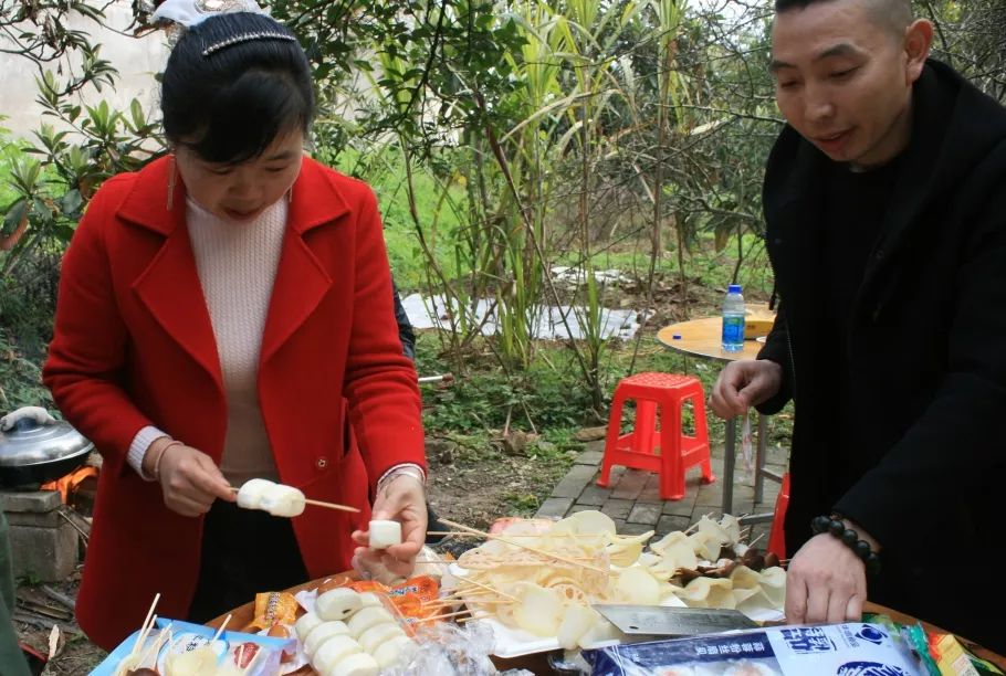 女神节烧烤团建留影